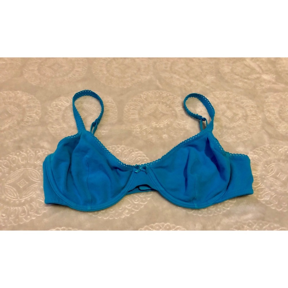 Victoria’s Secret PINK Padless Bra